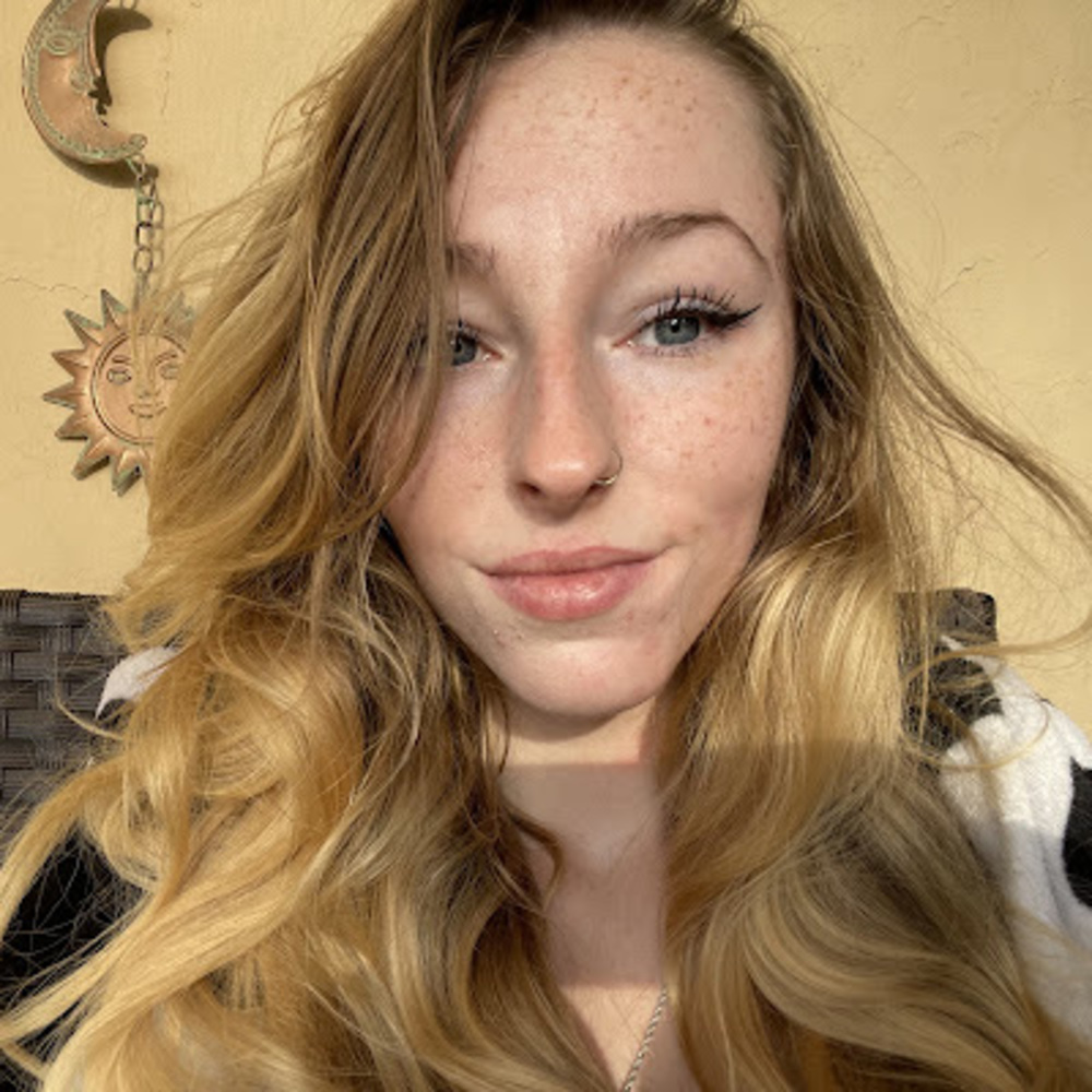 Meet your Posher, Hannah